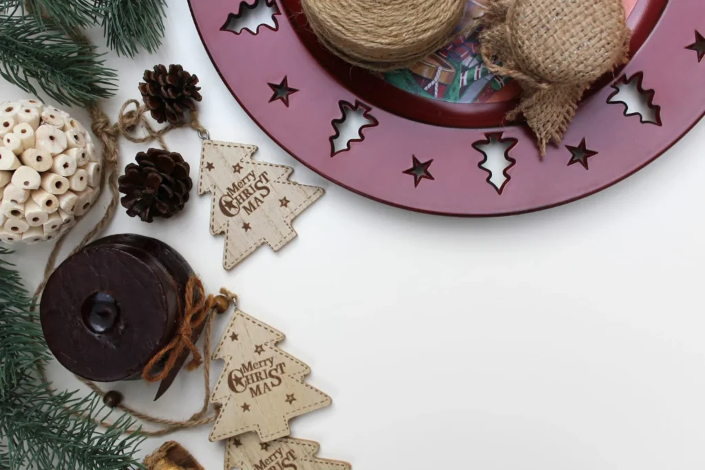 Trending Table Decorations for Christmas in 2025 3 Table Decorations for Christmas